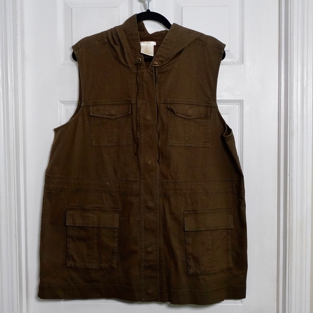 Matty M olive anorak hooded vest